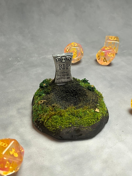R.IP. Grave - Dice Jail / Display (Medium Size)