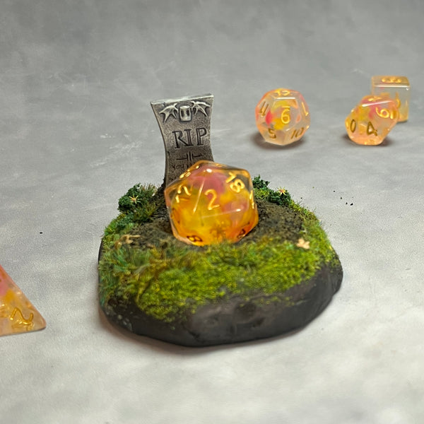 R.IP. Grave - Dice Jail / Display (Medium Size)