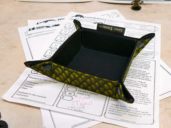 Small Green Dragonscale Folding Dice Tray