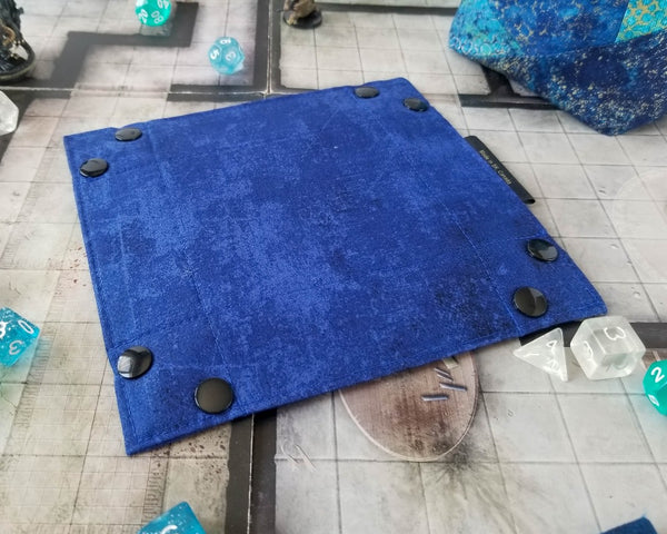 small royal blue tray back view of snaps