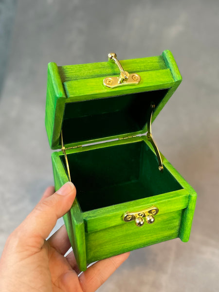Lime Cordial Dice Chest (Small 4”)