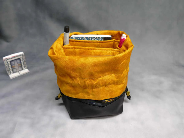 Night Library Dice Bag with Built-in organizer
